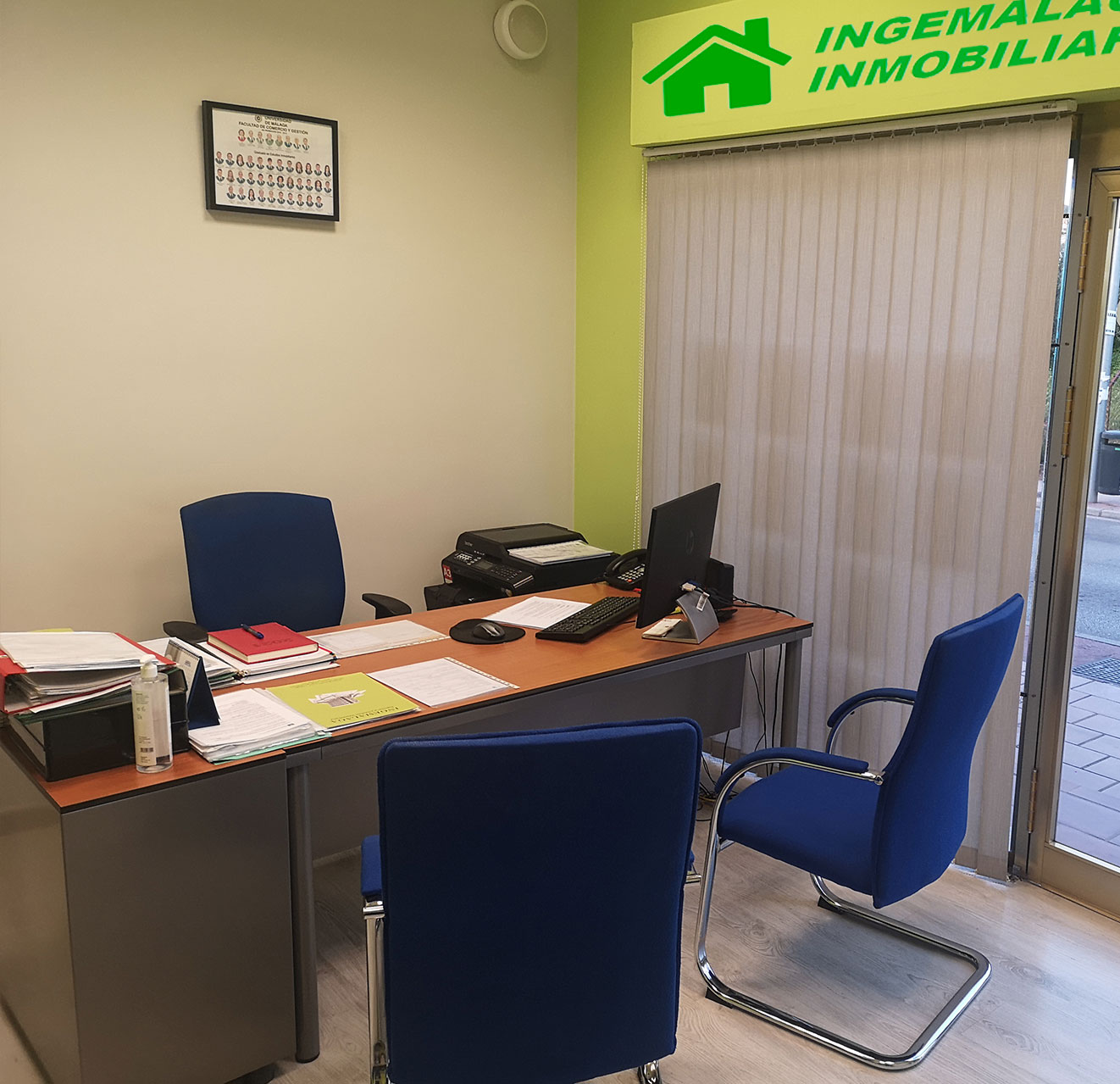 Viviendas en Málaga y alrededores. IngeMálaga le ofrece un servicio profesional en la gestión de inmuebles. Compra, venta y alquiler de inmuebles en Málaga.